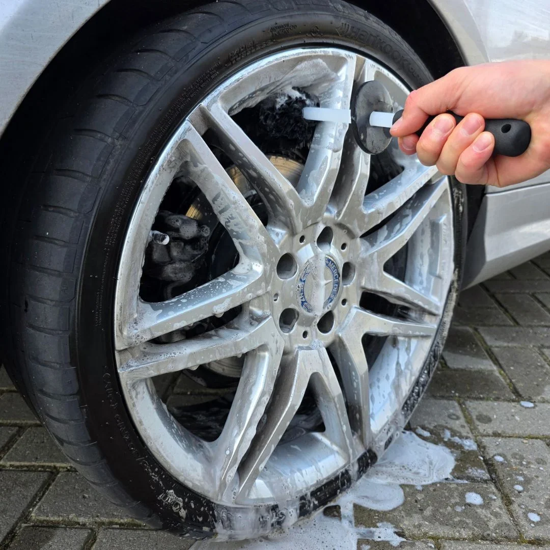 Microfiber Wheel Brush - Image 4