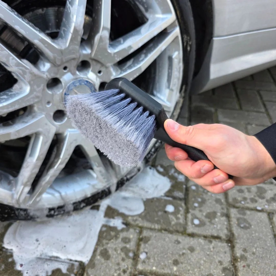 Wheel Brush - Image 2